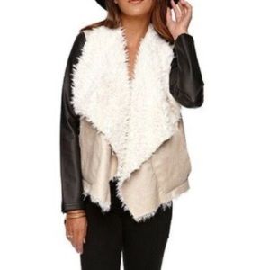 Designer’s Closet by Billabong Somewhere Far Sueded Sherpa Jacket Size Large